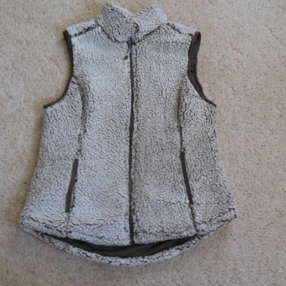 TE VERDE Zip Front Sherpa Vest in Heather Brown - Picture 1 of 3